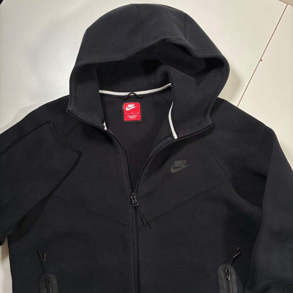Nike Sportwear Tech Fleece Windrunner Hoodie Medium Black Full Zip FB7921